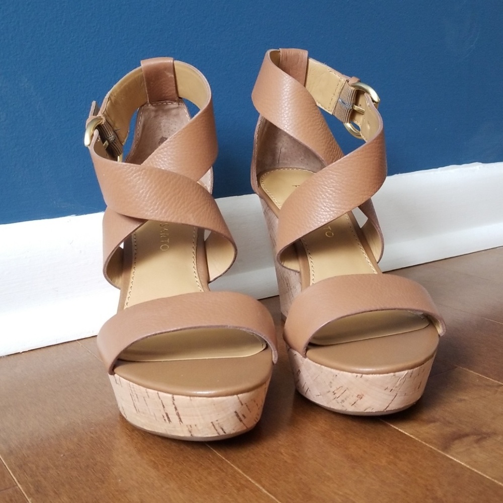 Great summer wedge!
